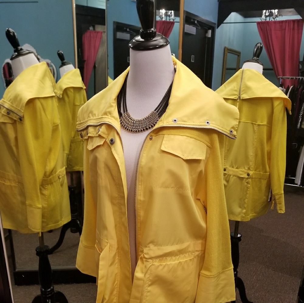 Blu ice yellow jacket size L